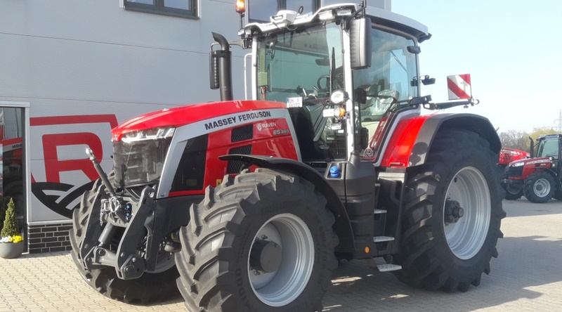 MF 8S.245 Dyna E-Power